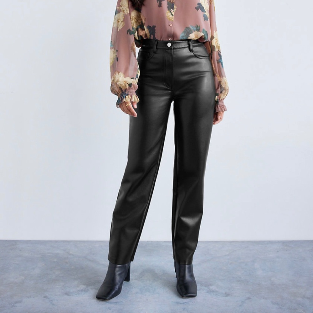 NWT Aritzia Wilfred Melina Pants - Black